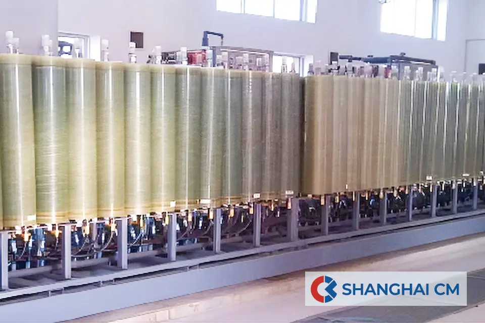 Illustration of water flow creating turbulence over hydraulic discs inside a DTRO system